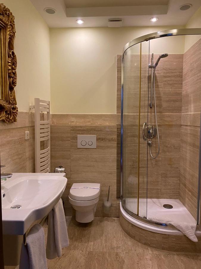 Delice Hotel Lviv Luaran gambar