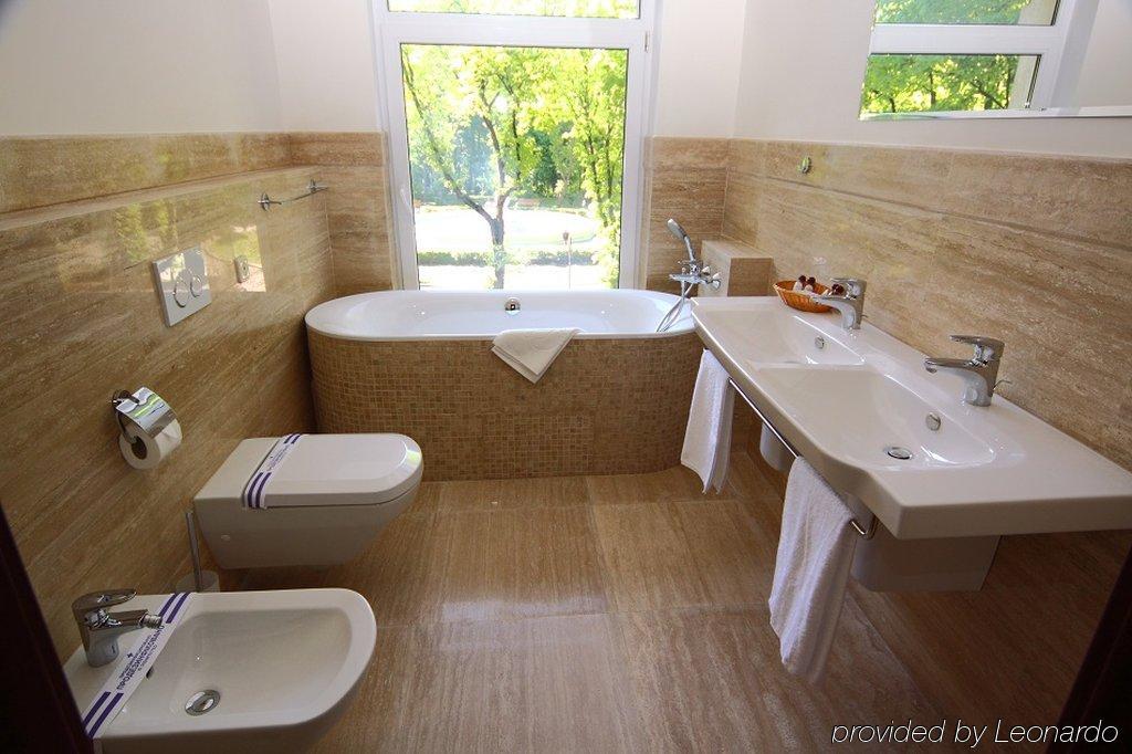 Delice Hotel Lviv Bilik gambar