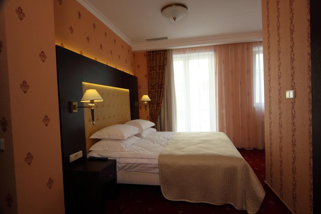 Delice Hotel Lviv Luaran gambar