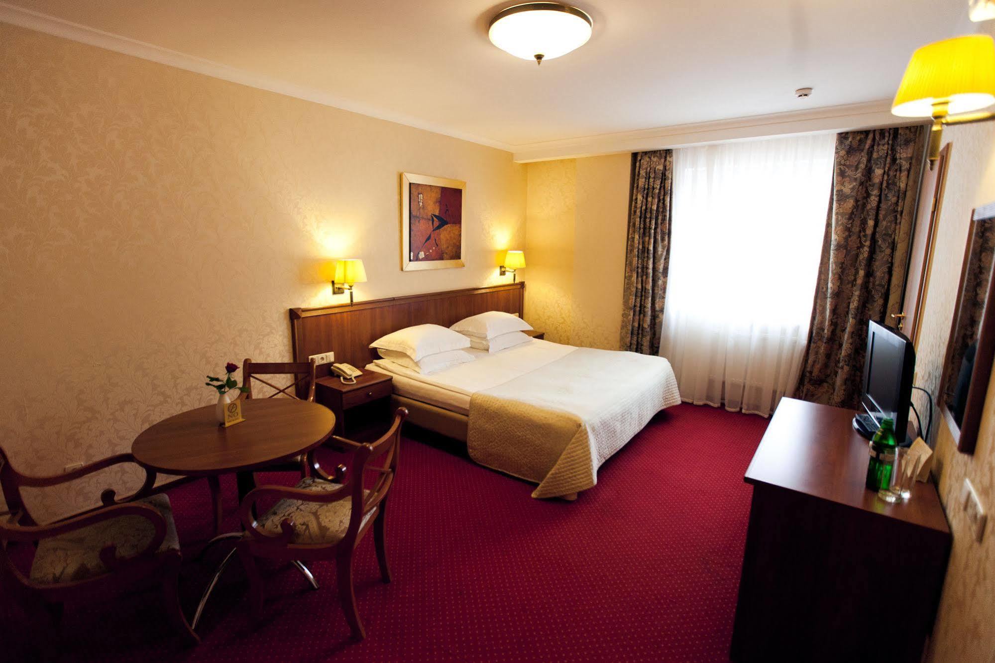 Delice Hotel Lviv Luaran gambar